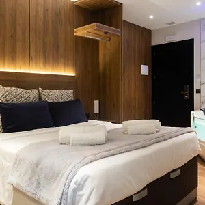https://hotel-exotix.es-andalucia.com